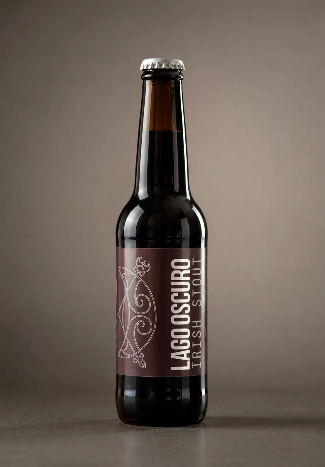 ><><CERVEZA LAGO OSCURO - STOUT IRLANDÉS- NEGRA, 355 ml><><